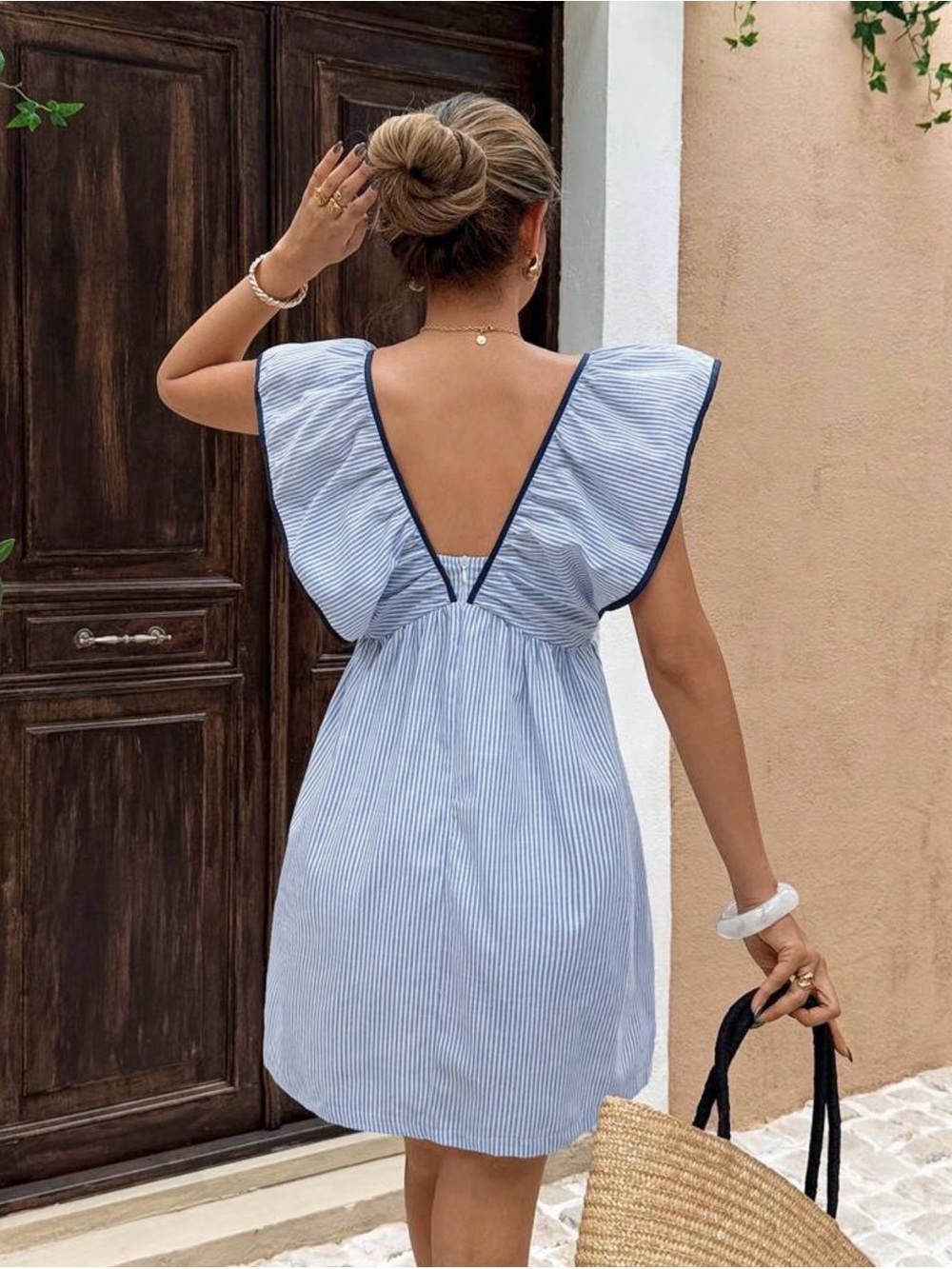V-neck striped dress - M (never worn) - Picture 2 of 5